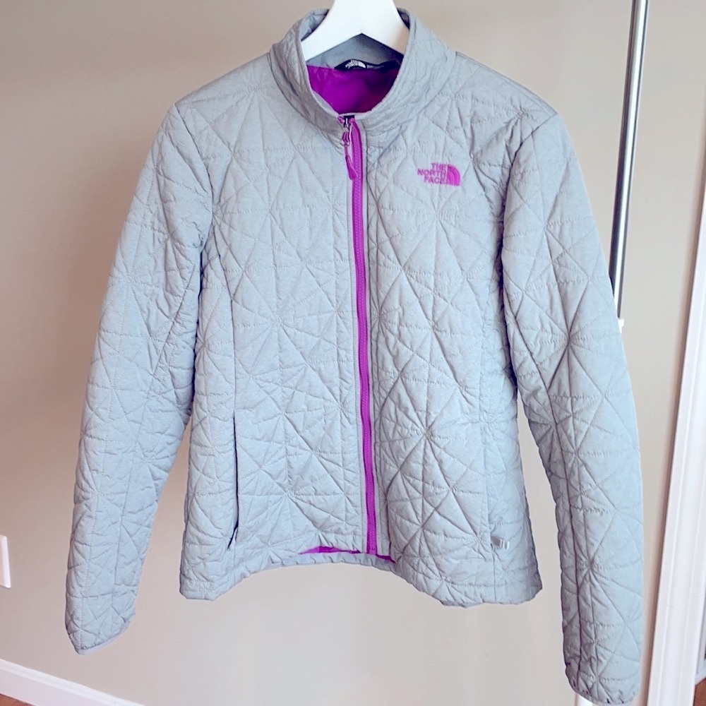 COPY - COPY - Women’s Northface jacket size L